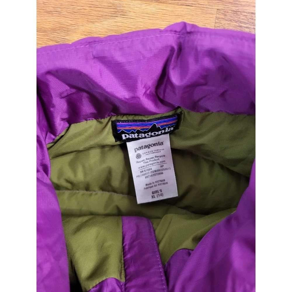 PATAGONIA Girls XL (14) DOWN Puffer VEST Sweater Kid PURPLE Logo Pockets Outdoor